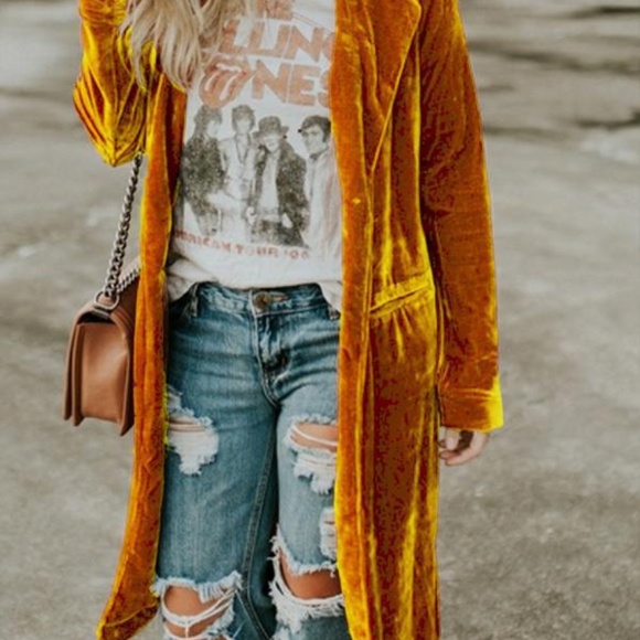 Velvet Duster - Picture 2 of 2